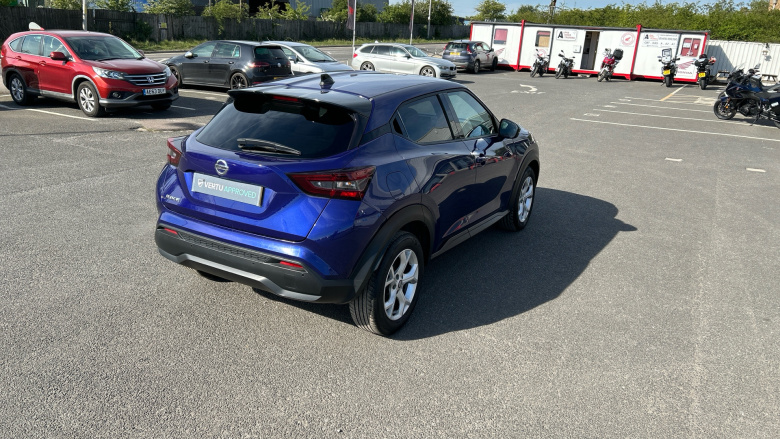 Nissan Juke 1.0 DiG-T N-Connecta 5dr Petrol Hatchback